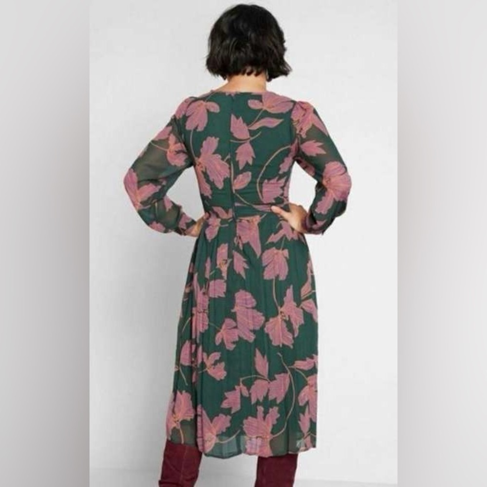 Modcloth Floral Keen on Pleats Long Sleeve Chiffon Fit & Flare Midi Dress NWOT - Picture 2 of 12